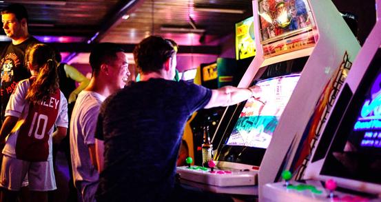 电竞主题酒店客房细节,电竞酒店客房设计