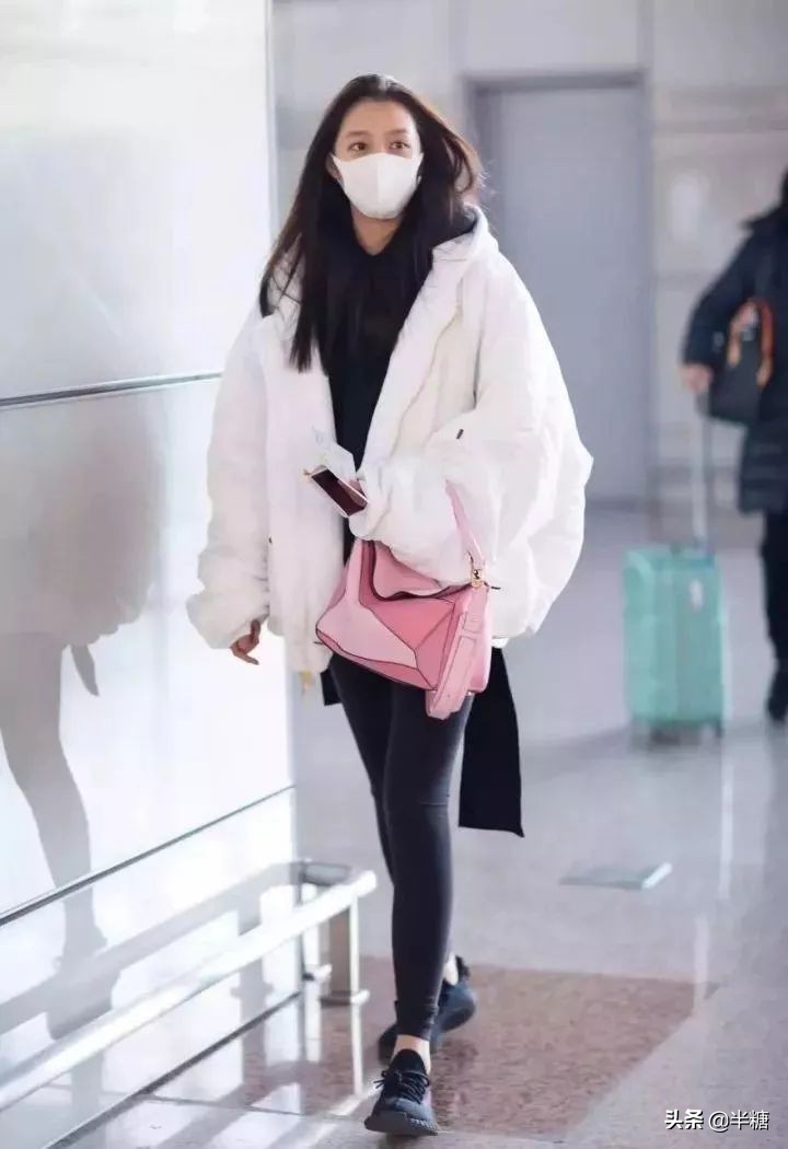 冬天不建议买的6种羽绒服,冬天不能少的一款黑色羽绒服