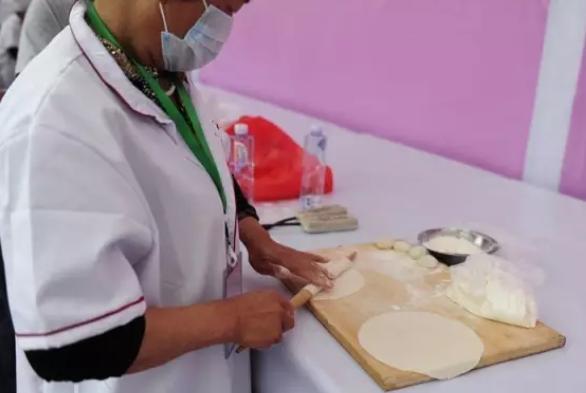 家乡美食烙馍,地道河南特色美食烙馍