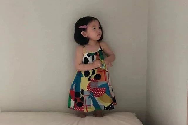 韩国ins短腿小萝莉,ins上爆红的小萝莉