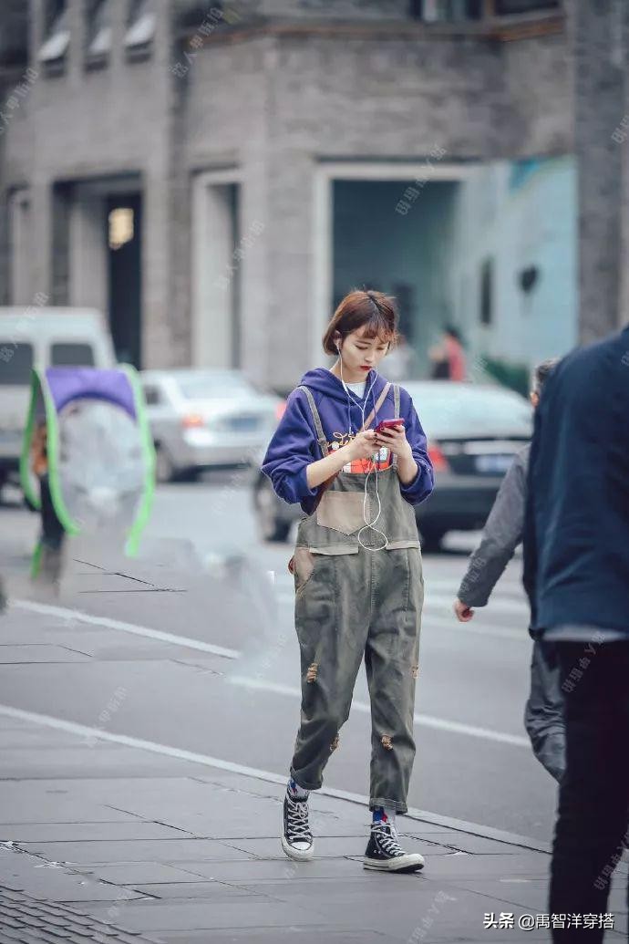 阔腿裤已经out了现在流行初恋裤,还在穿阔腿裤现在流行的是初恋裤