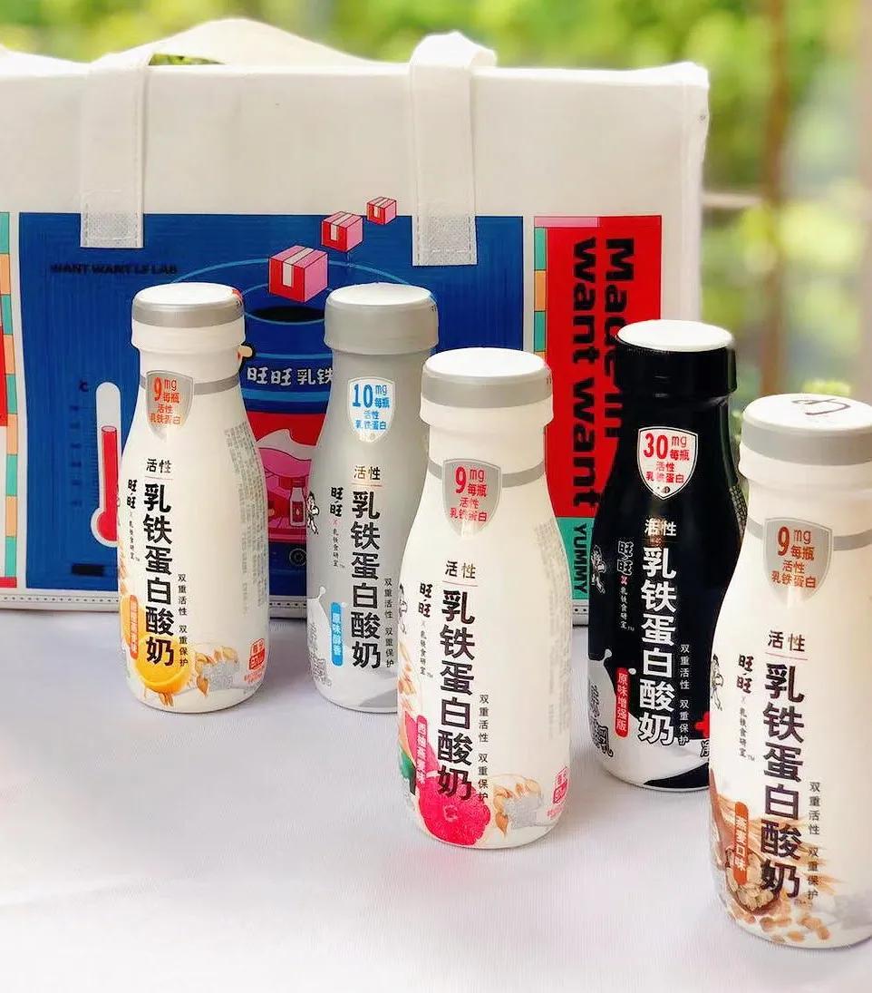 分裂的酸奶：一边“狂加料”，一边“零添加”