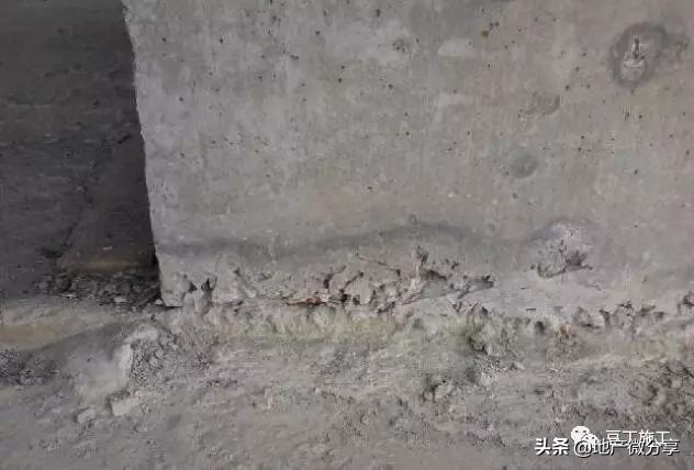 梁底漏浆修补方案,怎么解决预埋管处漏浆问题