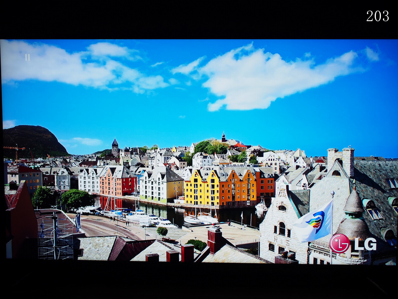 音画俱佳，操控稍弱——先锋UDP-LX500