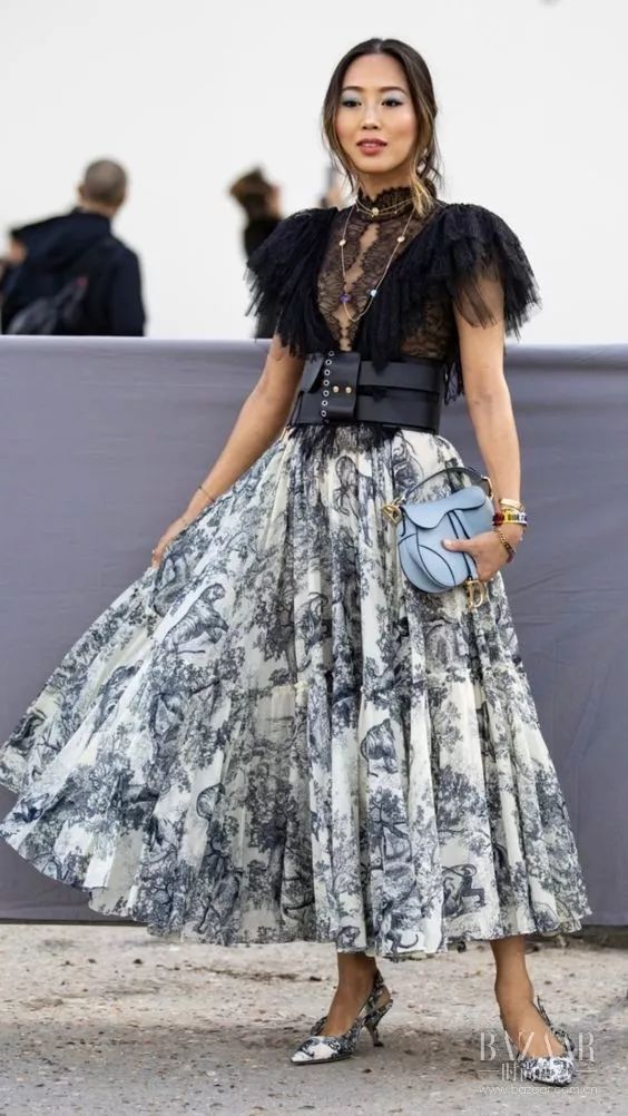 章子怡最惊艳的穿着,章子怡一个眼神霸气全开