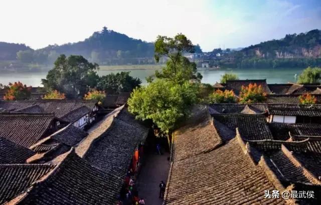 南充，凭什么不火？