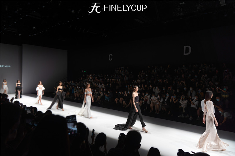 梵妮卡波内衣特点,国际内衣时装周2019年