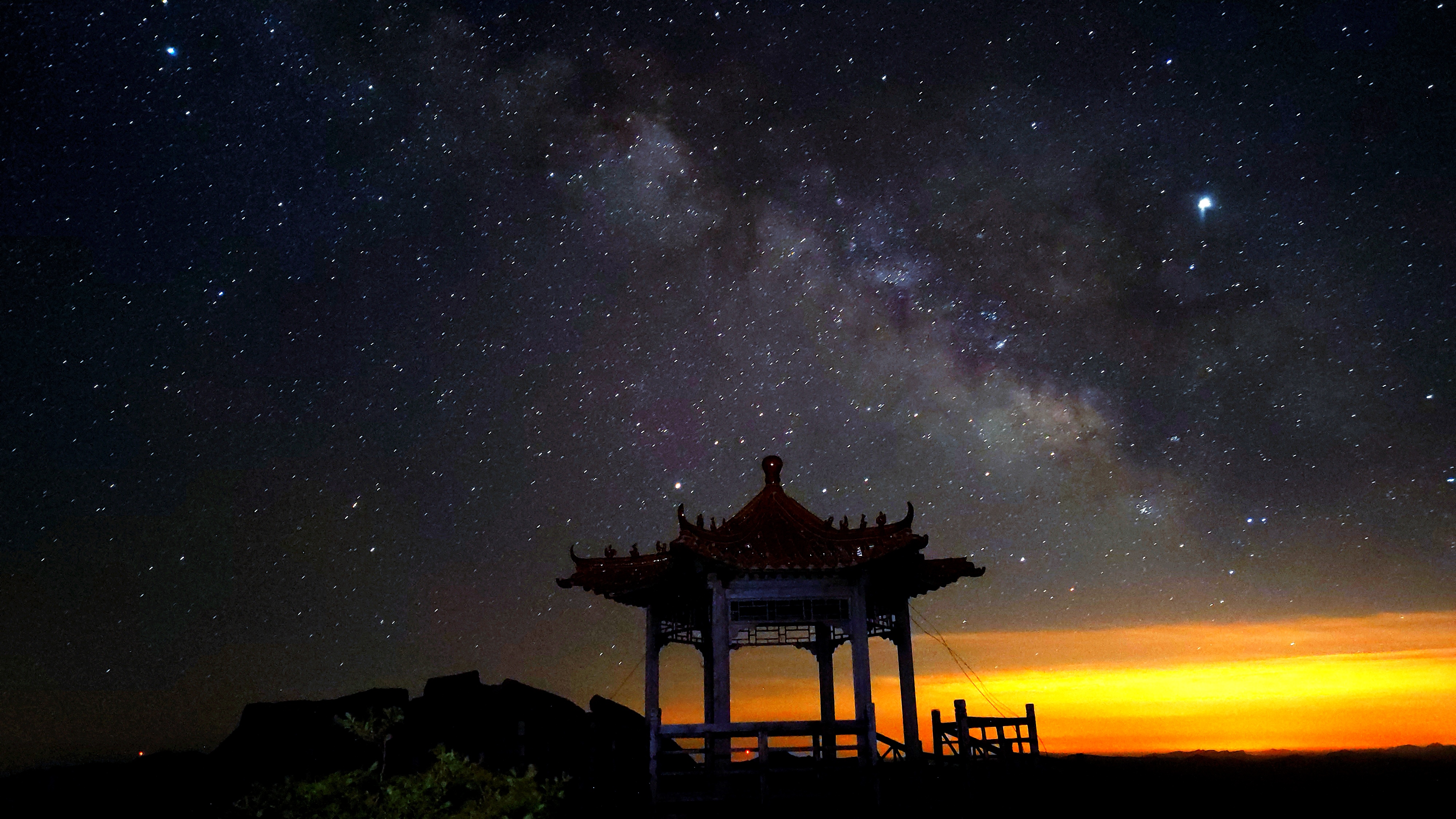 码农为什么要自己写代码,码农熬夜写代码