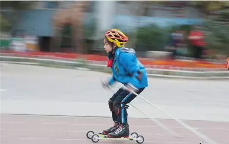 恭喜她们拿下全国冠军！期待未来巴南体育事业蓬勃发展