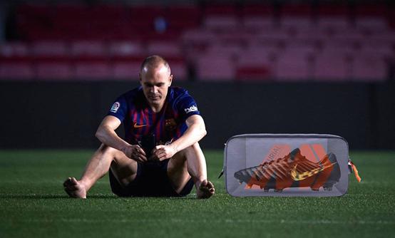 nike金色鞋带扣,nike足球鞋送收纳袋吗