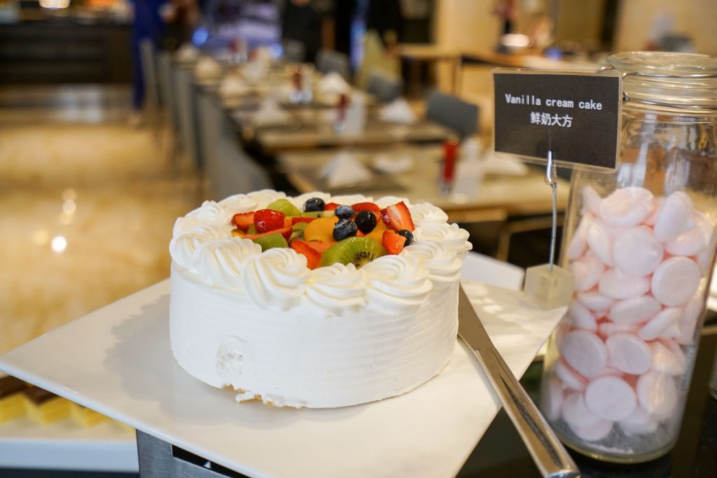 上海扬子江丽笙小龙虾自助餐,上海市扬子江万丽酒店地址