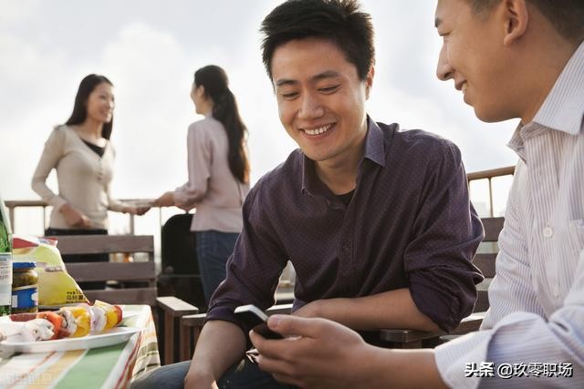 刚入公司怎么和老员工相处,刚入职场的新人怎么搞好同事关系