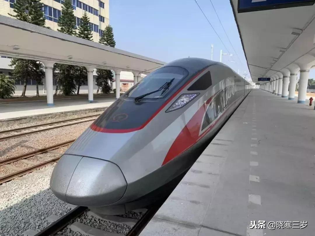 广深的潮汕吃货们开心了，官网已上线汕头站1月5号动车票信息