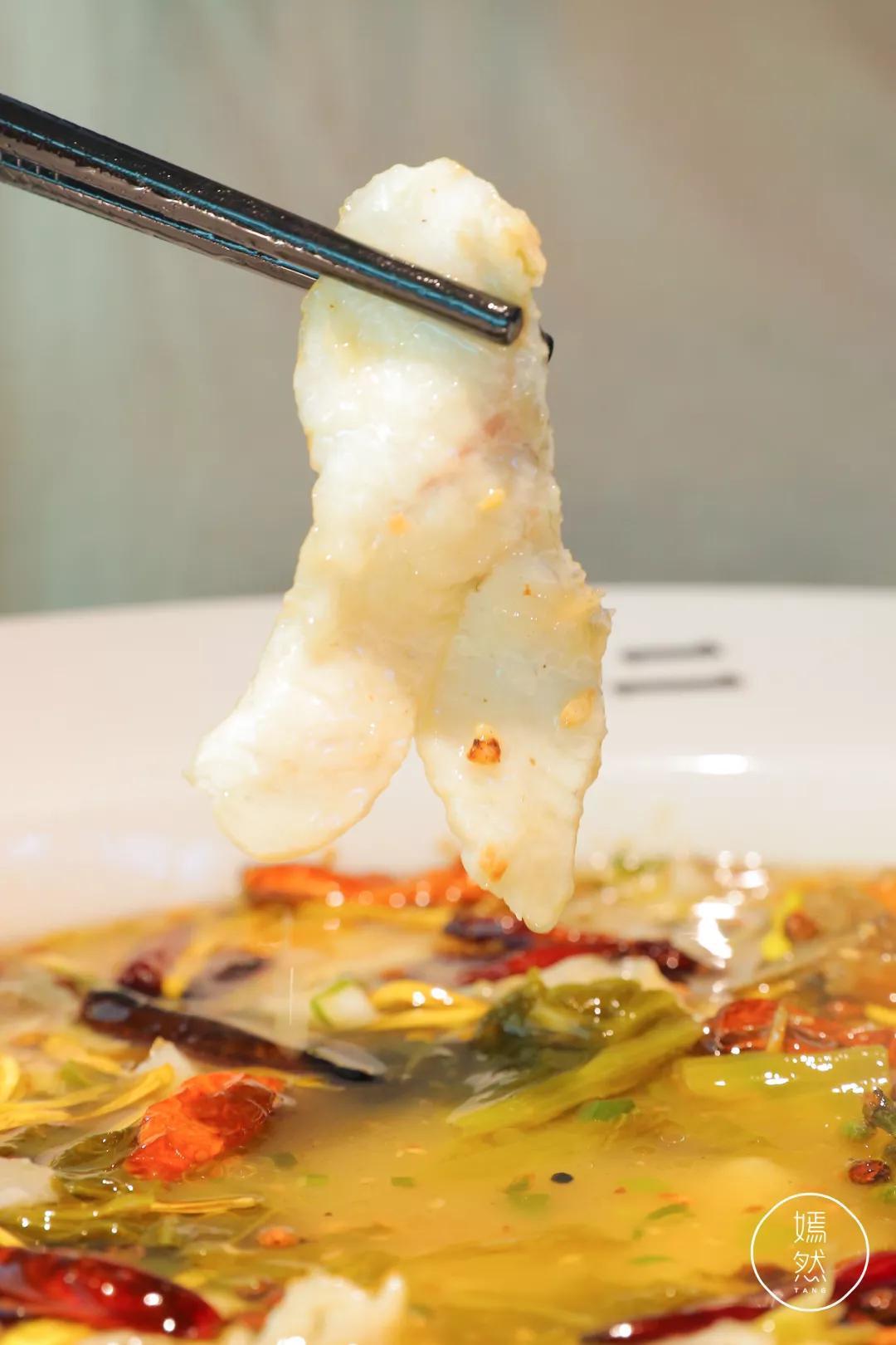 东城万达今天营业吗,万达排队店