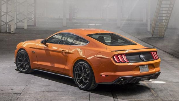 17款中规版第六代福特野马2.3t,买野马要买新车吗