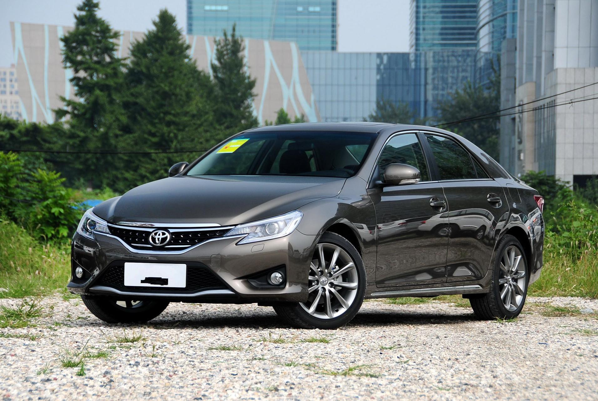 丰田锐志后驱v6最后的绝唱,大后超锐志