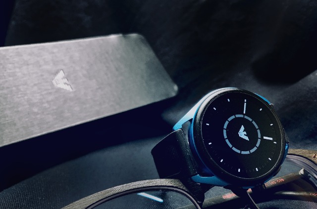 阿玛尼智能腕表第五代,阿玛尼智能手表第四代art5006