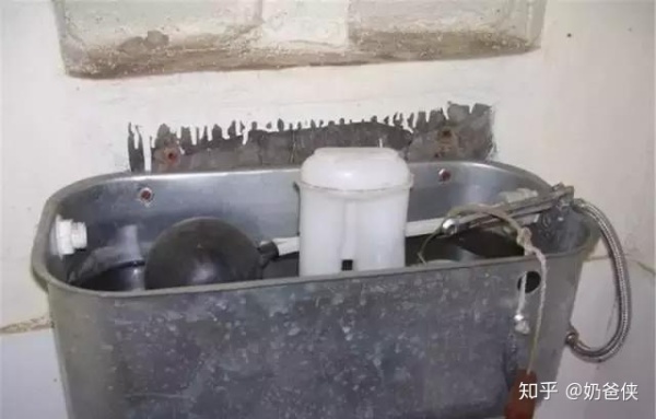 马桶一个按钮冲水无力另一个正常,马桶按钮一大一小怎么调冲水压力