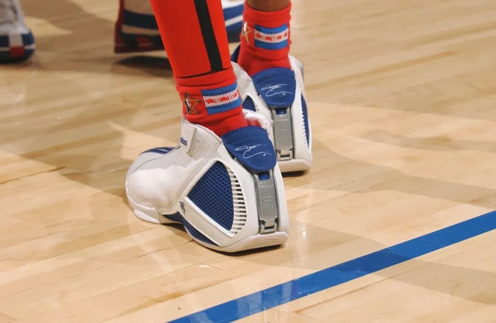 是否有这样一款球鞋它并不主流，但你愿意去分享它的故事？