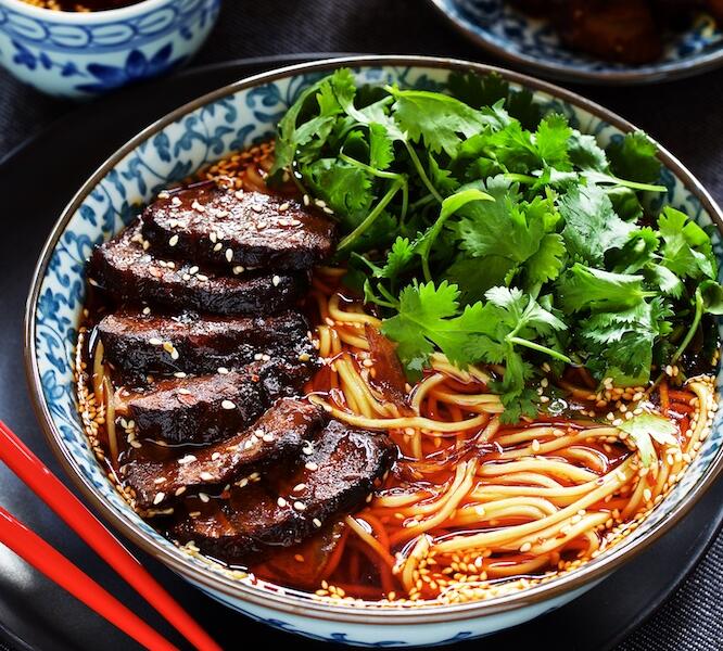 正宗襄阳牛肉面是什么样的面,一碗真正的牛肉面视频