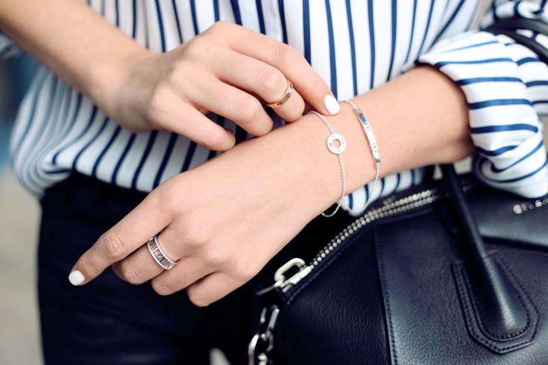 tiffany蒂芙尼手链怎么搭配,tiffany蒂芙尼18k手链四叶草