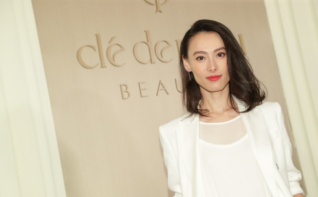 梁洛施真的很瘦,梁洛施骨感身材