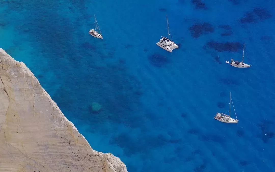 人晒太阳的好处与功效,外国人晒日光浴好处