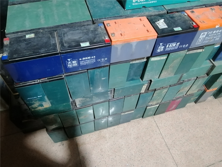 蓄电池内阻9.55正常吗,蓄电池是怎么修复的