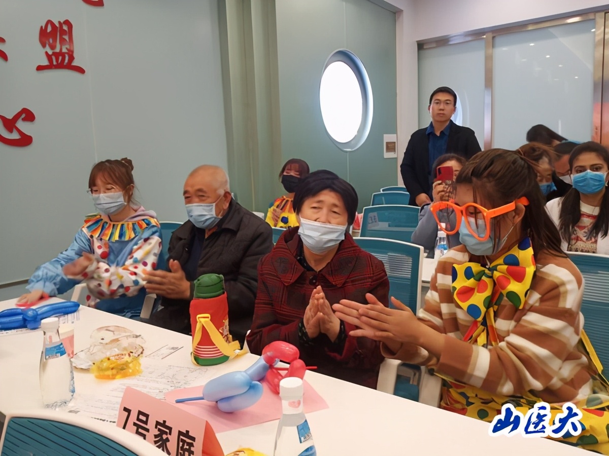 关爱残疾儿童志愿者活动,开展关爱孤寡老人志愿者活动