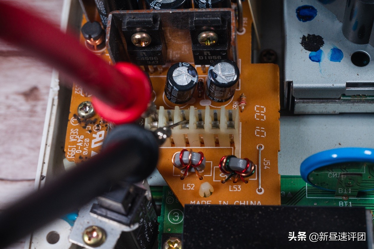 翻新修复DreamCast游戏机：好端端的产品，差点让公司倒闭