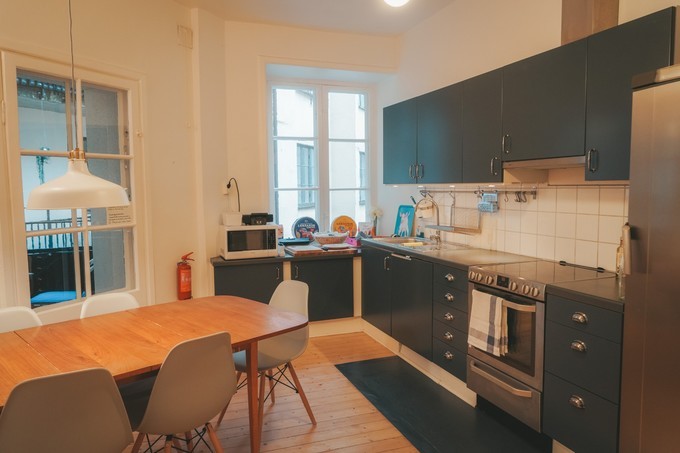 去哥德堡需要带当地钱吗,去卡塔尔必买