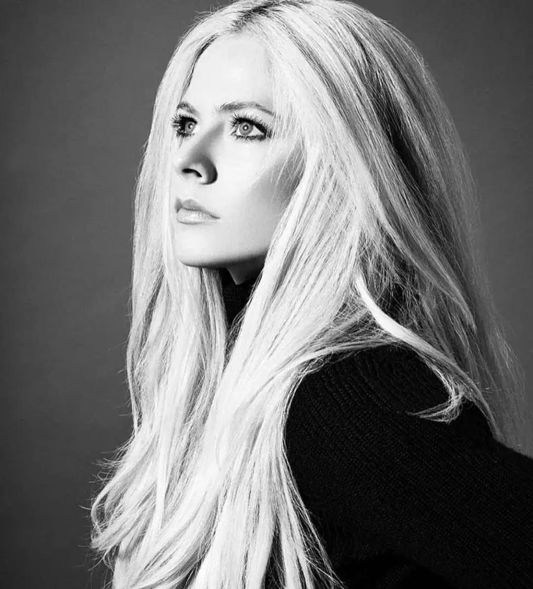 艾薇儿回归之作完整版,艾薇儿2019新歌