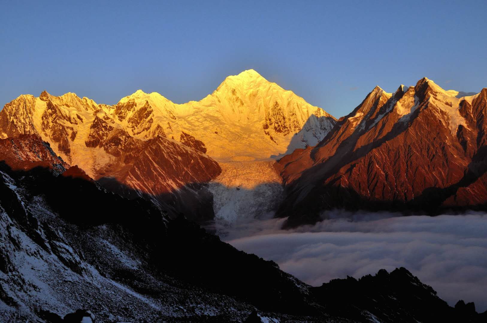 四川海螺沟景区六绝，这个夏天给你好看