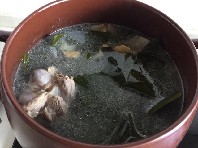 海带用水泡一夜可以除去重金属吗,海带太硬难煮这招让它快速变软烂