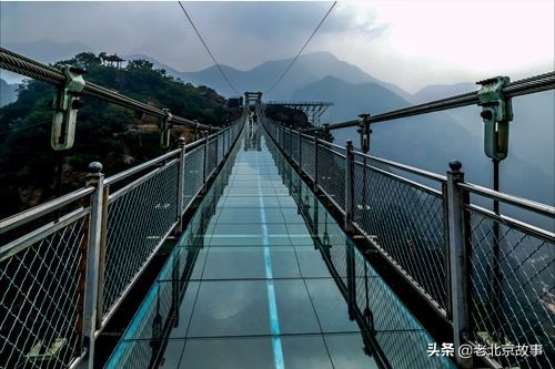 北京有几座大峡谷和玻璃栈道,北京周边竟藏着一个绝美古镇