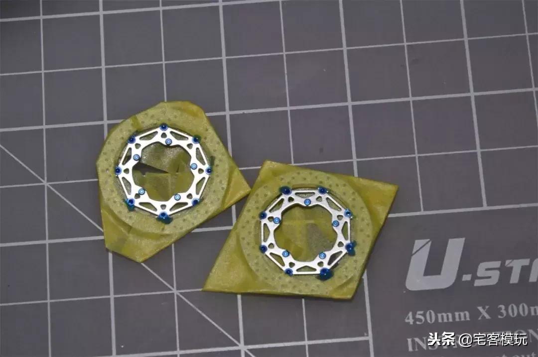 模型制作范例：田宫1:12雅马哈YZF-R1M,14133制作过程