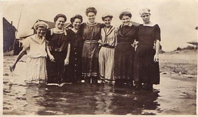 泳装正确打开方式,高叉泳装的正确穿法