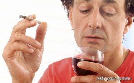 血管堵脚上有四个异常,血管堵没堵看脚四个地方就知道