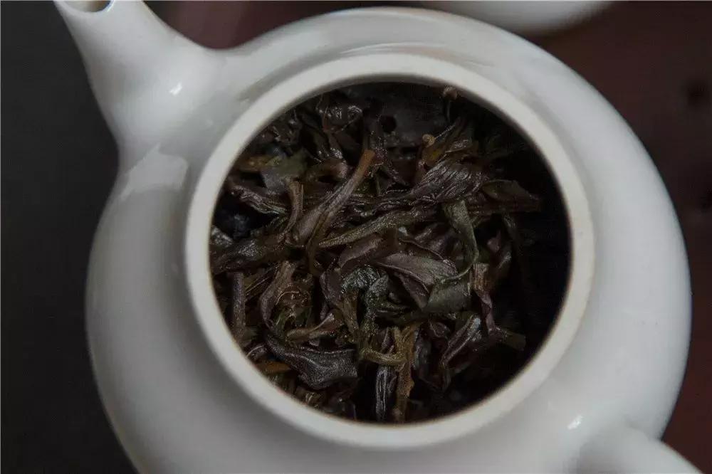 乌岽蜜兰香冲泡为什么会有苦涩感,乌岽老枞蜜兰香是什么茶