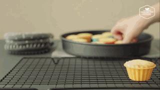 一年销量一亿蛋黄酥,凤梨酥一年卖出4400万