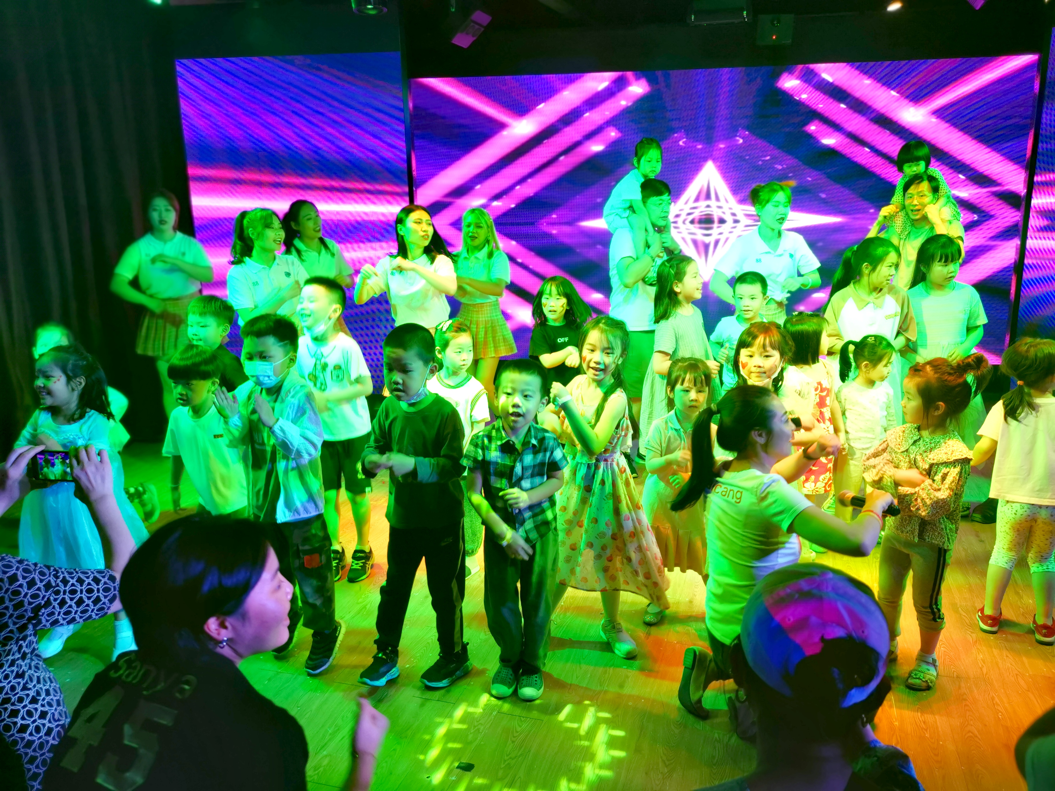 带娃体验生活好去处,带娃去最好的亲子酒店