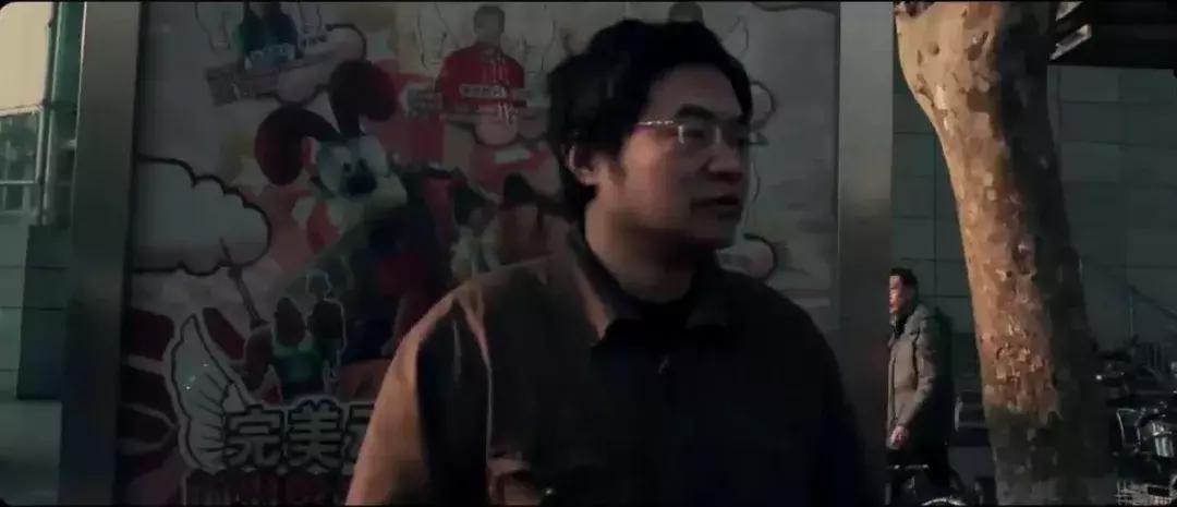 删*片毛**，讲荤段子，还不洗澡，但他教出的学生却能为刘德华写歌