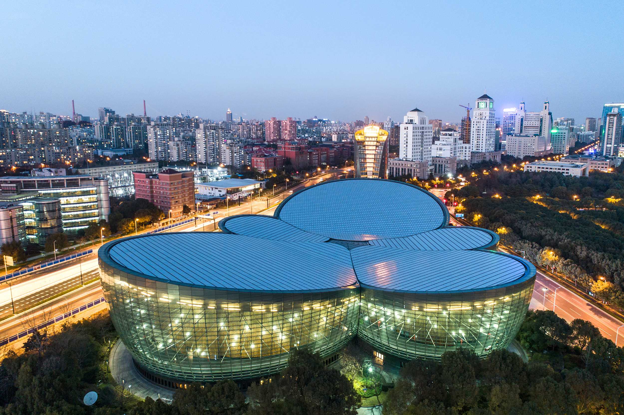 上海十大娱乐场所排名,上海最著名的演出剧院