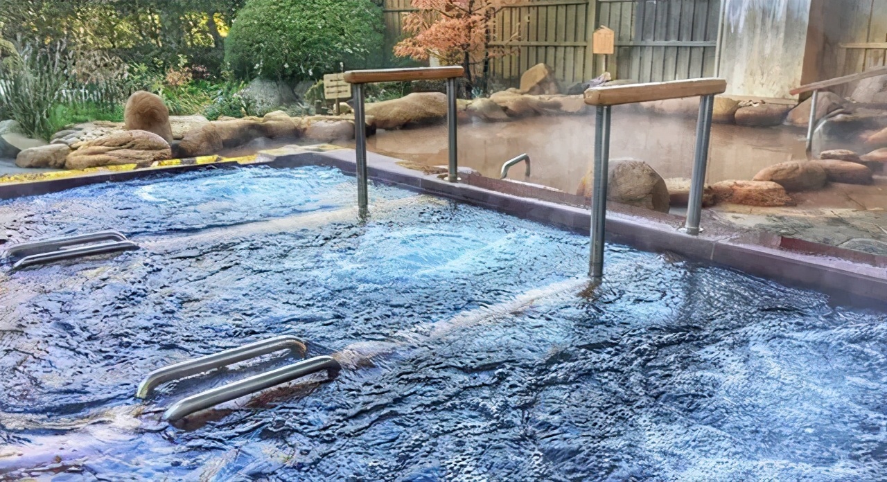 连云港温泉和日本温泉,这里的温泉美如画