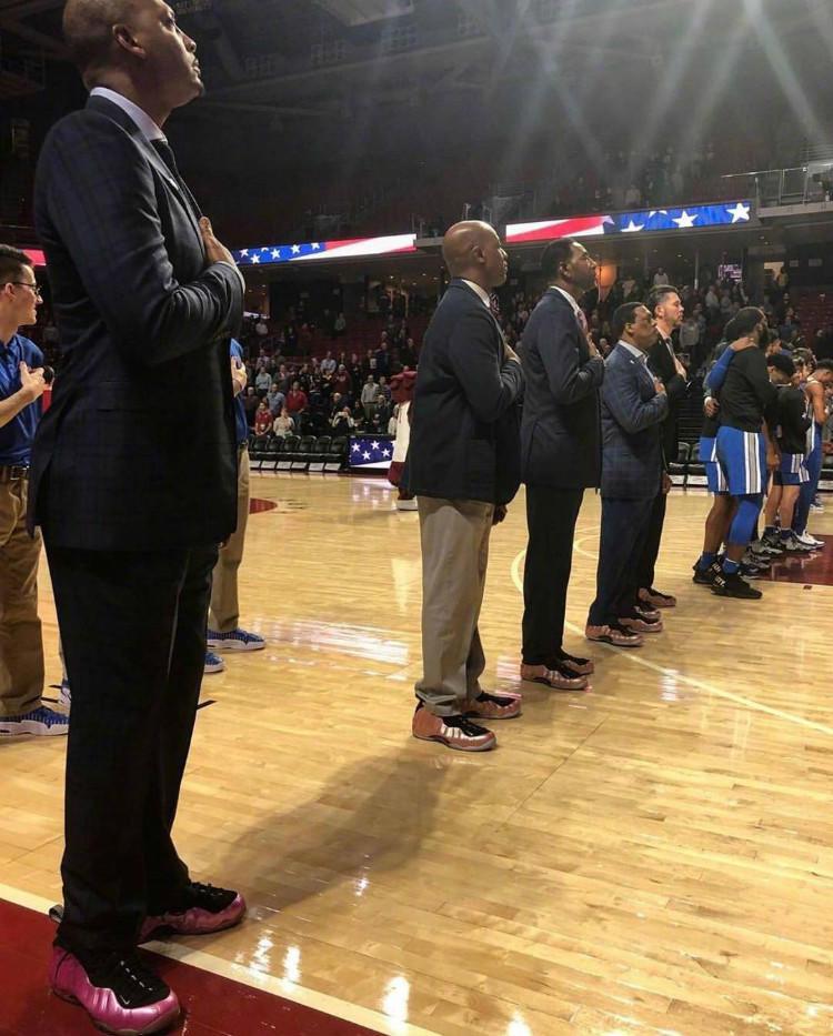 球星上脚的都是什么鞋,众多球星上脚的板鞋