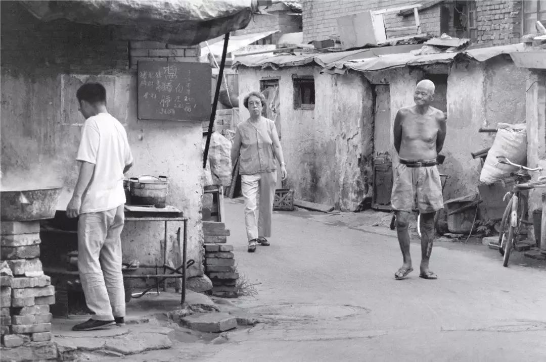 70张照片合集视频,70年衣食住行对比图