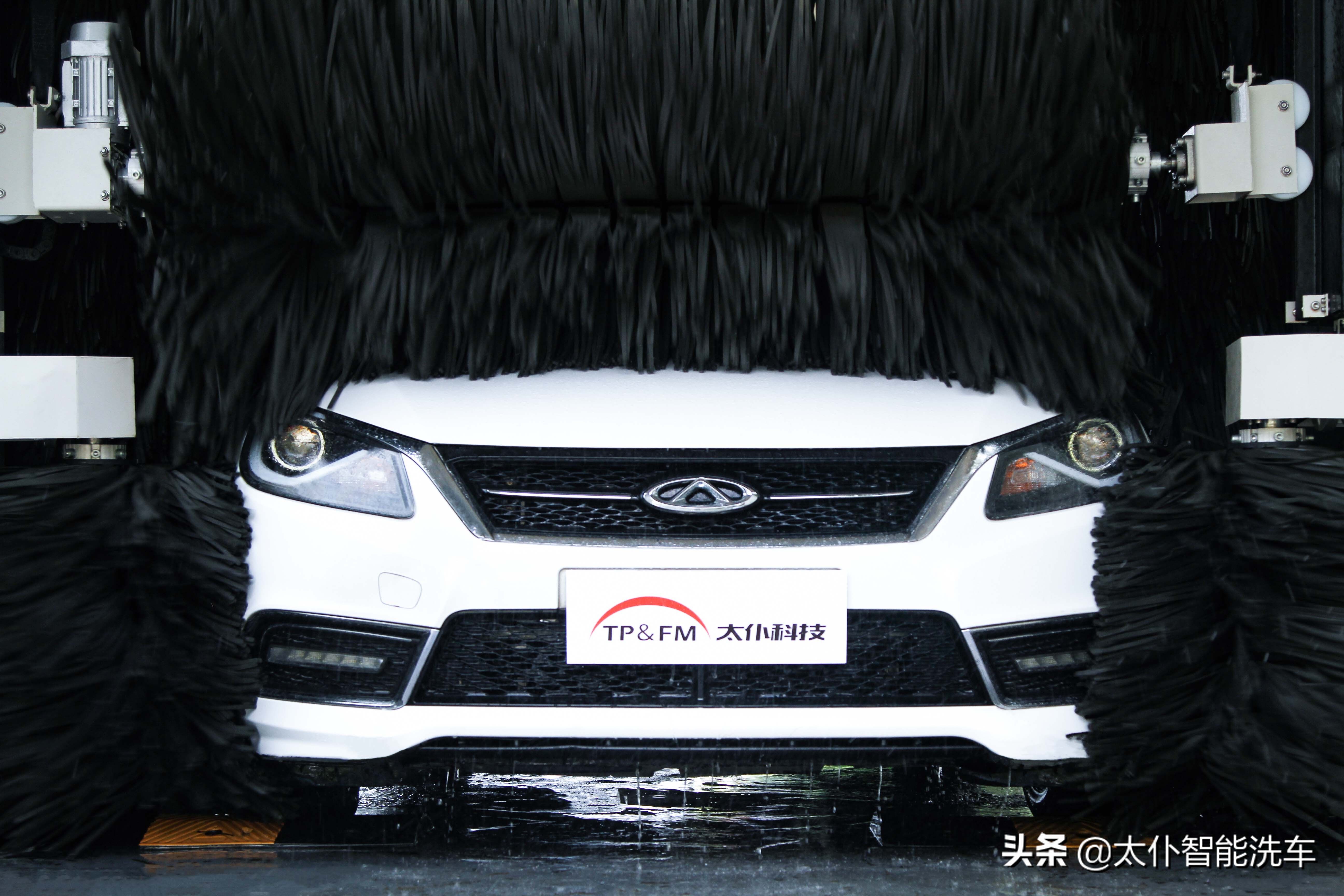 自动洗车机辊刷,全自动洗车机立刷