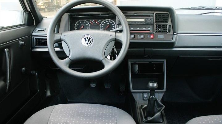 一代经典桑塔纳广告语,一代经典桑塔纳轿车