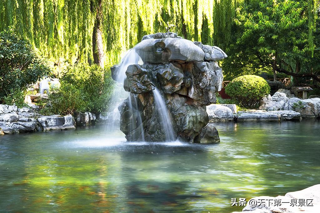 【那些“泉”事】月牙泉美，美在高度~