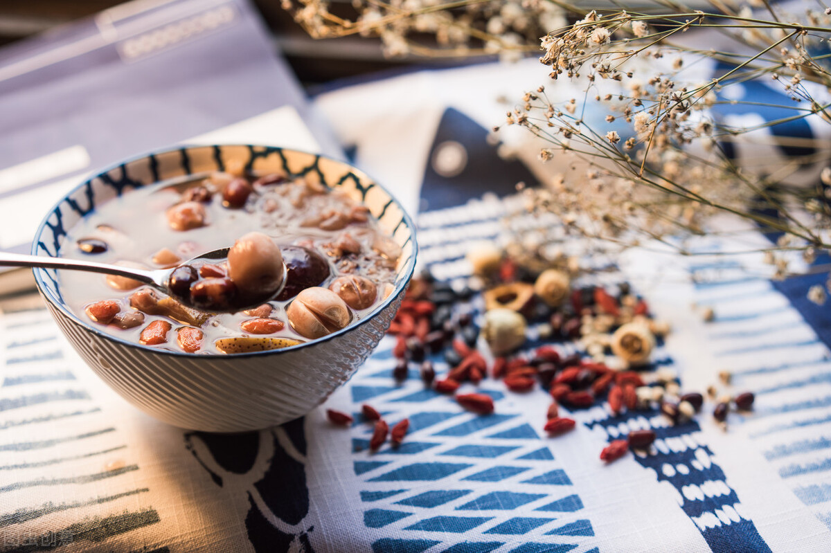类风湿是体内“湿气”太重？5个中医食疗方，助你健脾利湿止痛